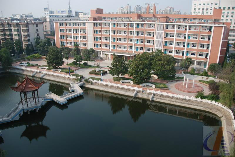 南教学楼 南教学楼