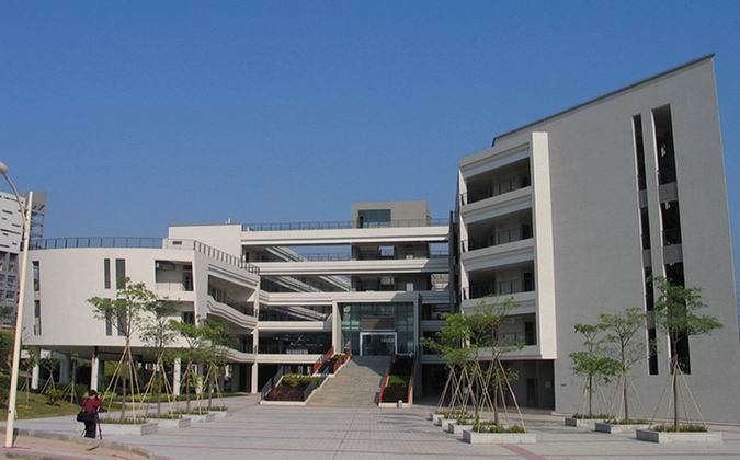 广东药学院
