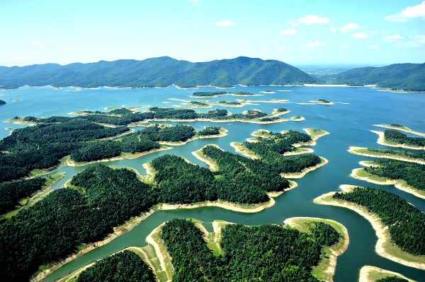 钟祥(湖北省下辖县级市)