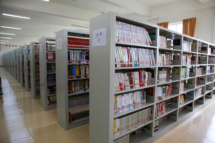 四川电影电视学院图书馆 四川电影电视学院图书馆