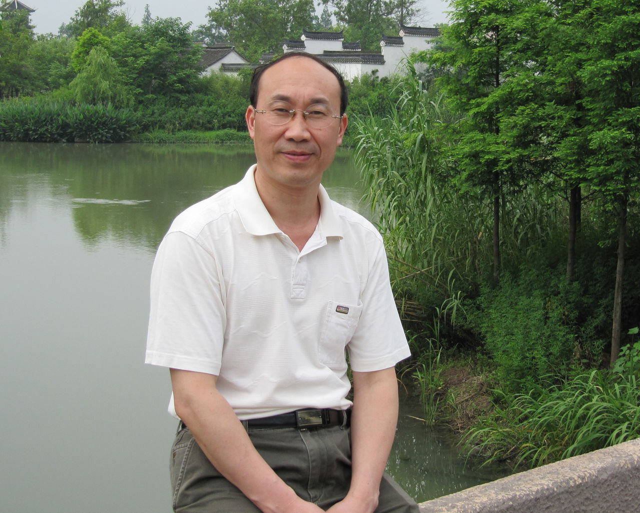 钟志贤 钟志贤