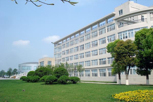 四川大学锦江学院计算机科学与工程系 四川大学锦江学院计算机科学与工程系