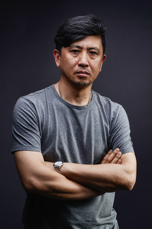 廖希(导演、编剧、製片人、诗人) 廖希(导演、编剧、製片人、诗人)