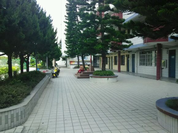 平潭县城关中学 平潭县城关中学