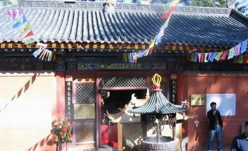 镇海寺 镇海寺