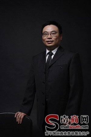 黄文杰 黄文杰