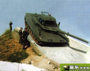豹2主战坦克(德国豹-2A6主战坦克) 豹2主战坦克(德国豹-2A6主战坦克)