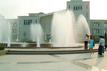 烟台大学药学院 烟台大学药学院
