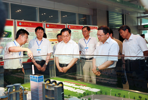 山西省省委书记王儒林莅校调研 山西省省委书记王儒林莅校调研