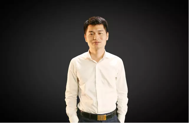 李振江 李振江