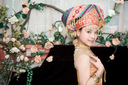 土家族百变歌手——陈涓 土家族百变歌手——陈涓