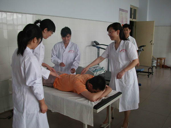 鹤壁职业技术学院医学院 鹤壁职业技术学院医学院