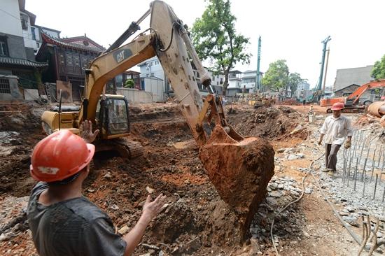 都正街地下车库施工建设现场 都正街地下车库施工建设现场