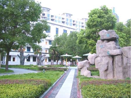 南昌大学机电学院 南昌大学机电学院