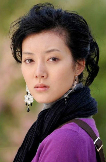 林雨馨(《艰难爱情》中女主角(车晓饰)) 林雨馨(《艰难爱情》中女主角(车晓饰))