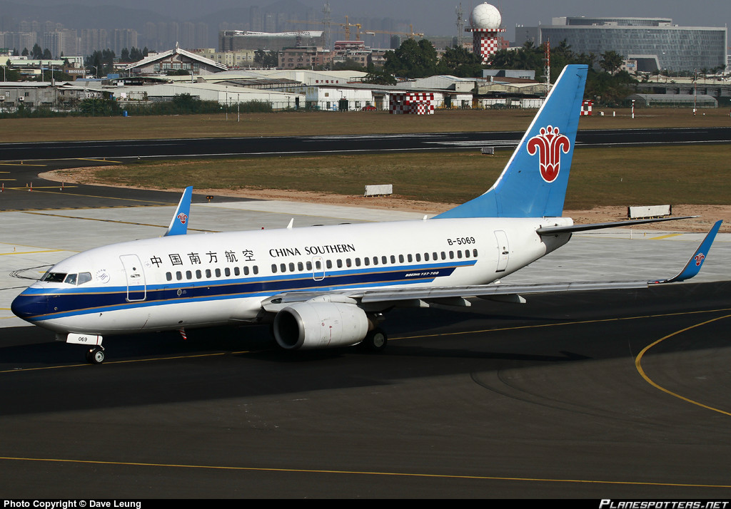 南航波音737-700 南航波音737-700