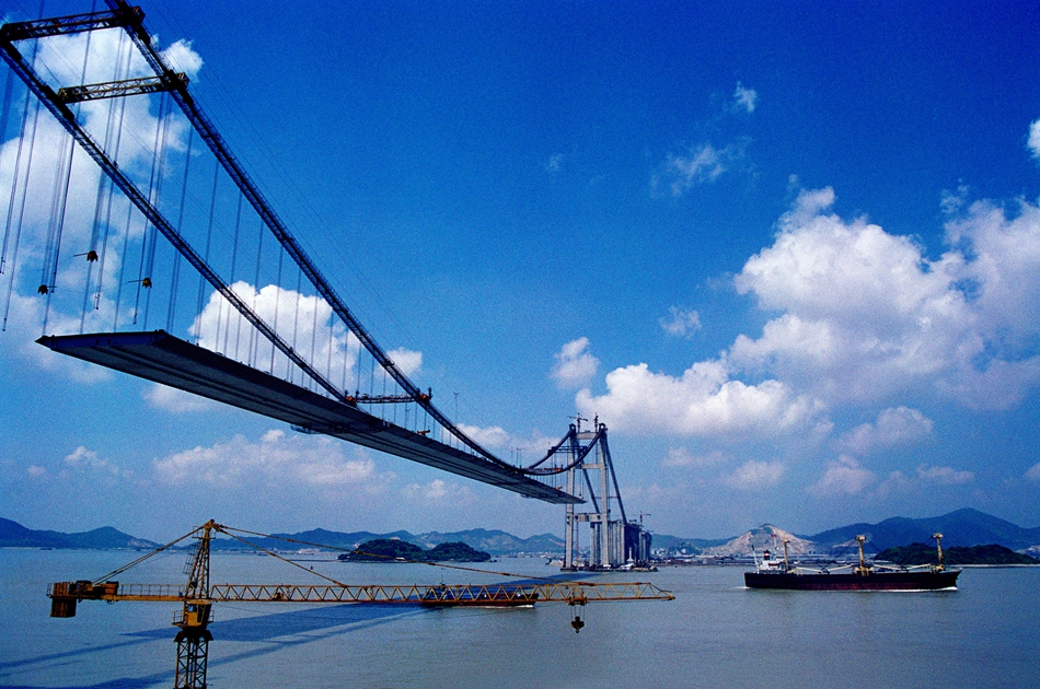 虎门大桥建设场景 虎门大桥建设场景