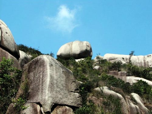 乌山(福建省云霄县景点) 乌山(福建省云霄县景点)