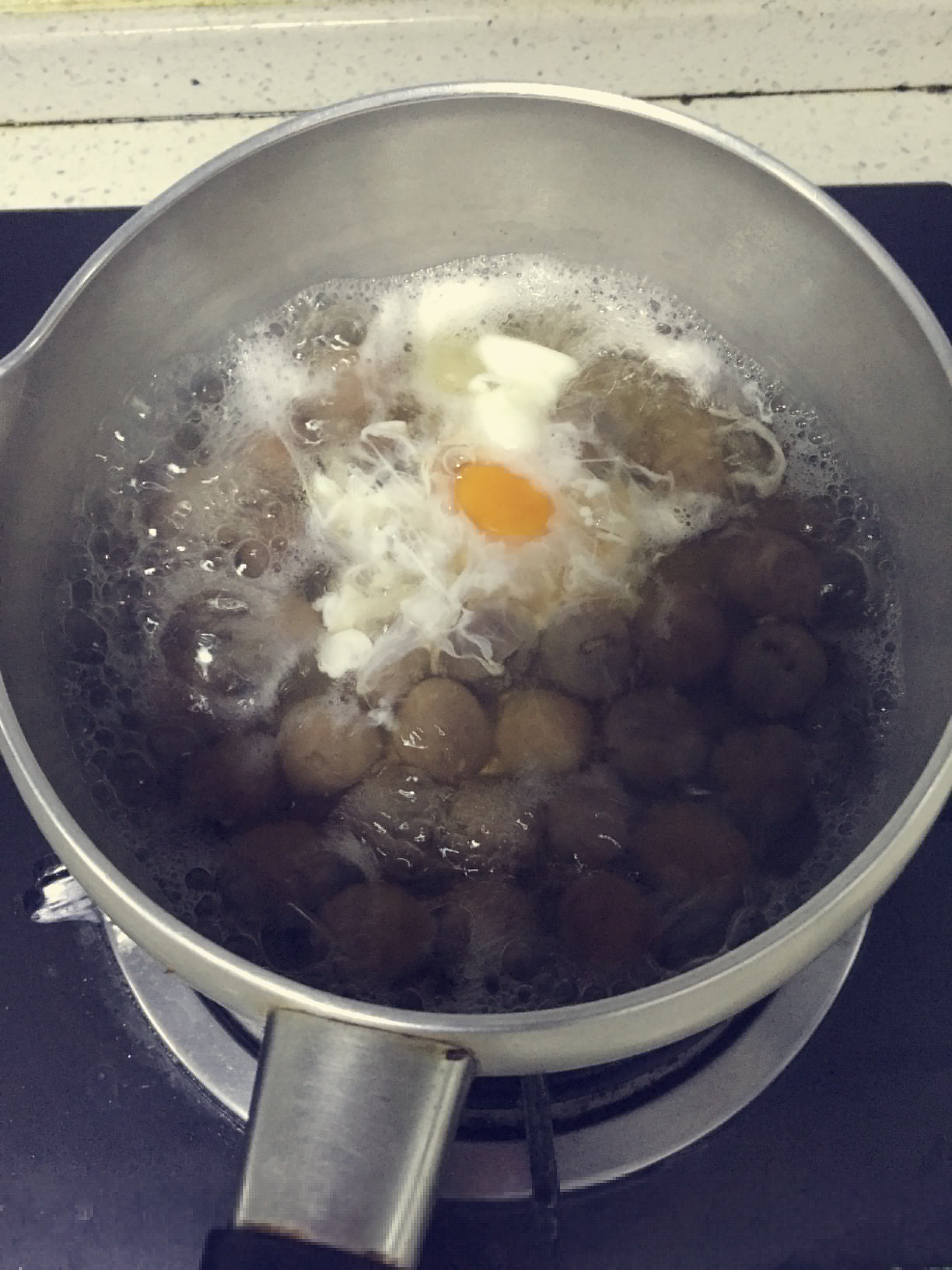 桂圆乾打蛋