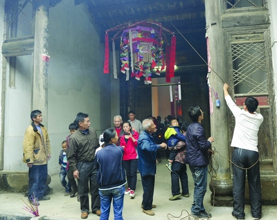千年古村“上灯”闹元宵 千年古村“上灯”闹元宵