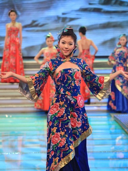郭昕(学生模特) 郭昕(学生模特)
