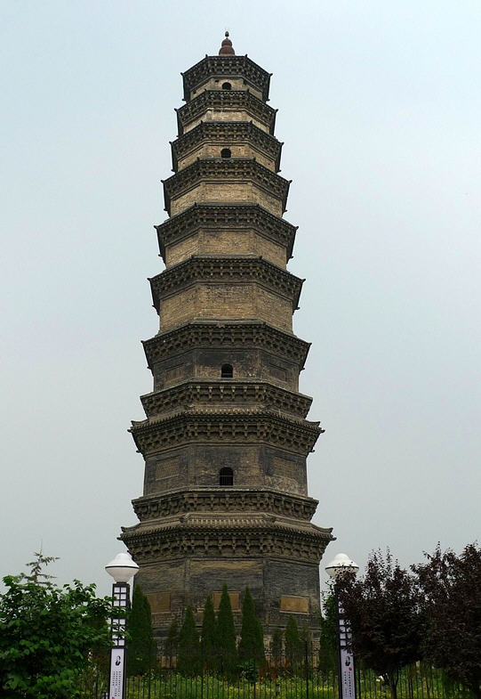 龙泉塔 龙泉塔