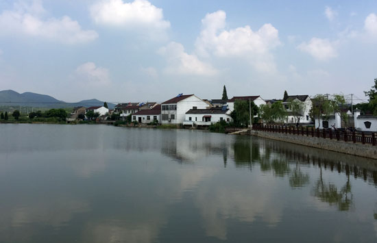 店上村(江西省宜春市宜丰县潭山镇下辖村) 店上村(江西省宜春市宜丰县潭山镇下辖村)