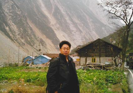 杨万勤