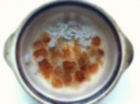 雪莲子桃胶羹