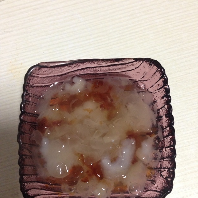 雪蛤桃胶银耳羹