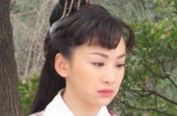 刘星(电视剧《孔雀翎》女主角) 刘星(电视剧《孔雀翎》女主角)