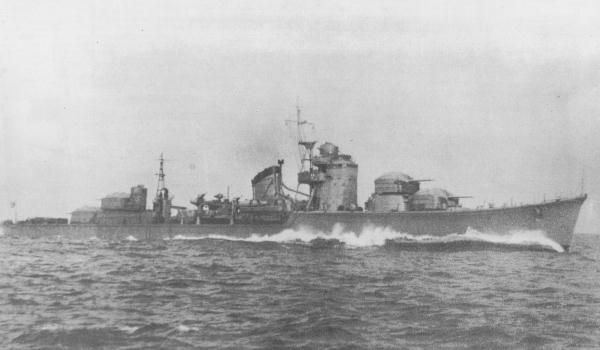 1942年秋月号在宫津湾海试 1942年秋月号在宫津湾海试