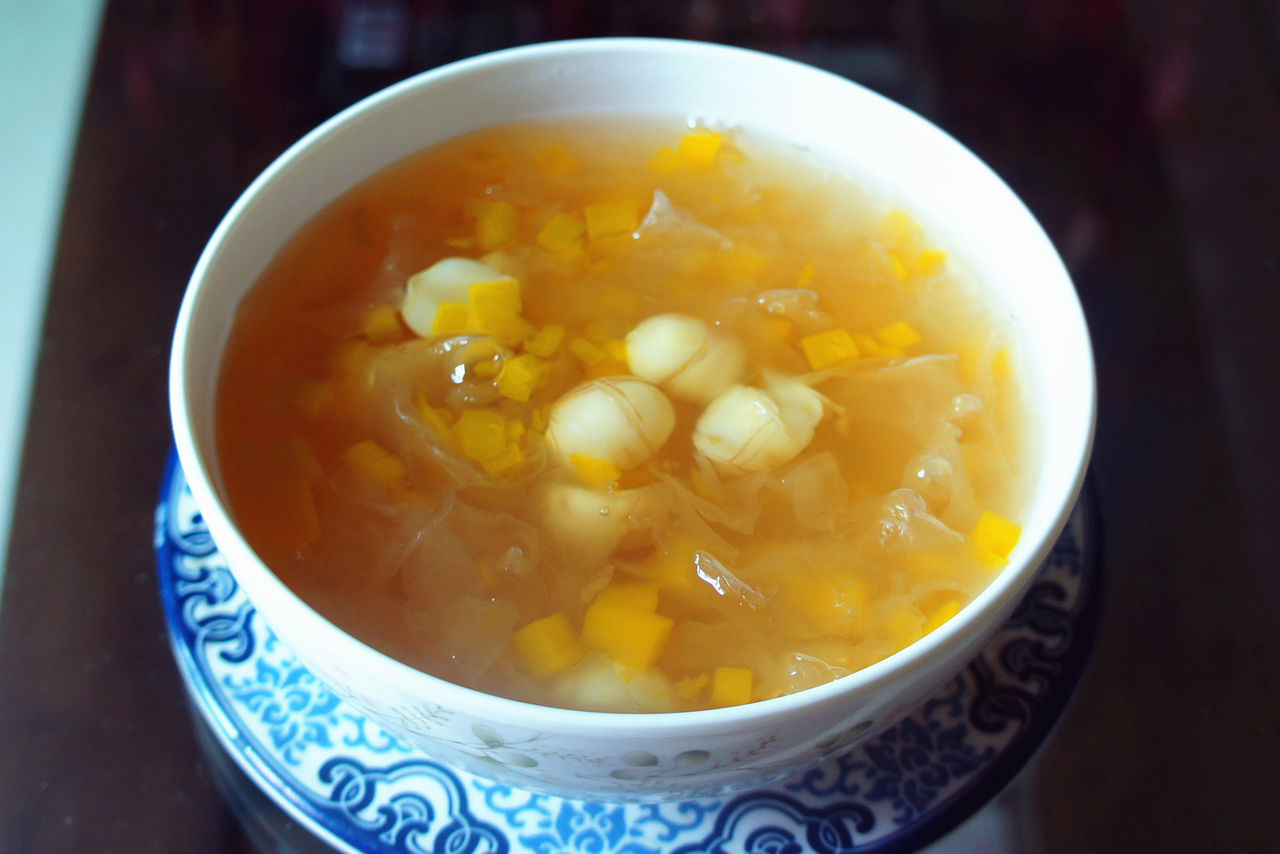 南瓜银耳莲子羹 南瓜银耳莲子羹
