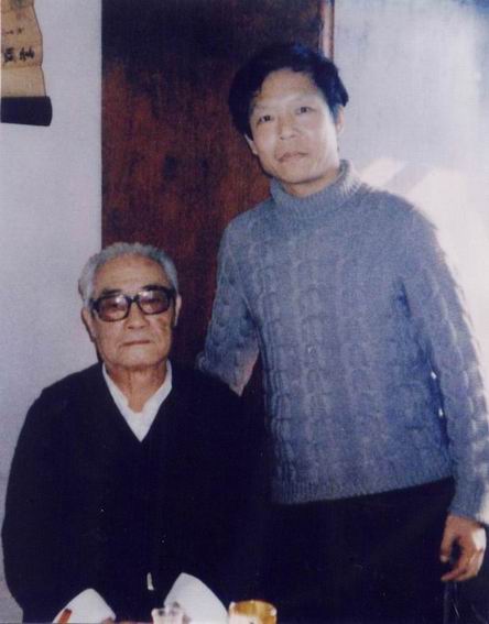 和老师着名京胡大师-沈玉才留影(1990) 和老师着名京胡大师-沈玉才留影(1990)