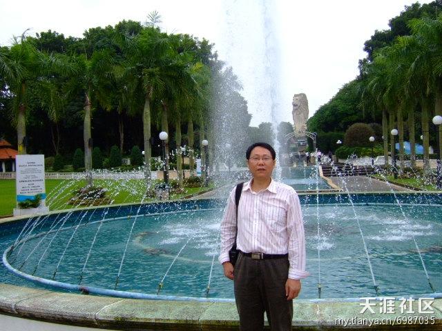 万俊华 万俊华