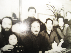 孙玉君与弟子合影 孙玉君与弟子合影