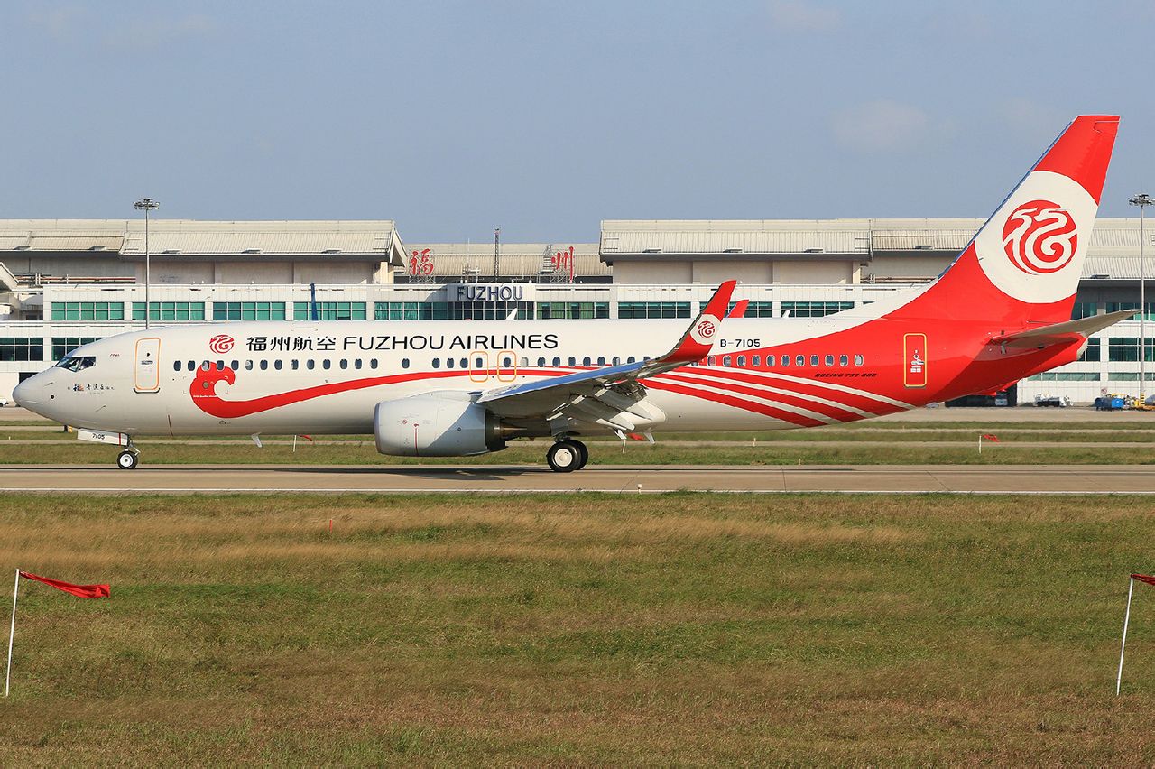 直接引进的首架波音737-800(B-7105) 直接引进的首架波音737-800(B-7105)