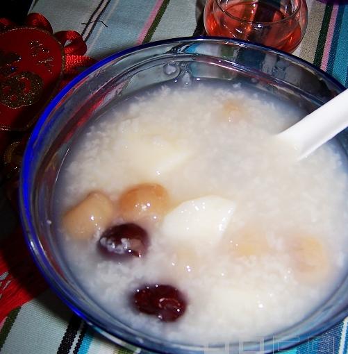 红枣桂圆粥 红枣桂圆粥