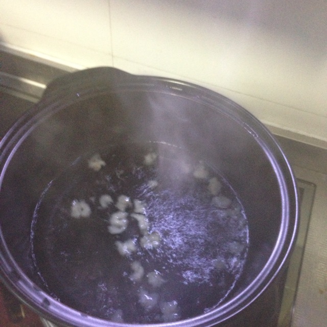 雪蛤桃胶银耳羹