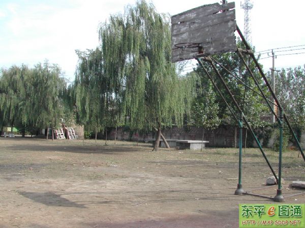 彭集镇第一中心国小 彭集镇第一中心国小
