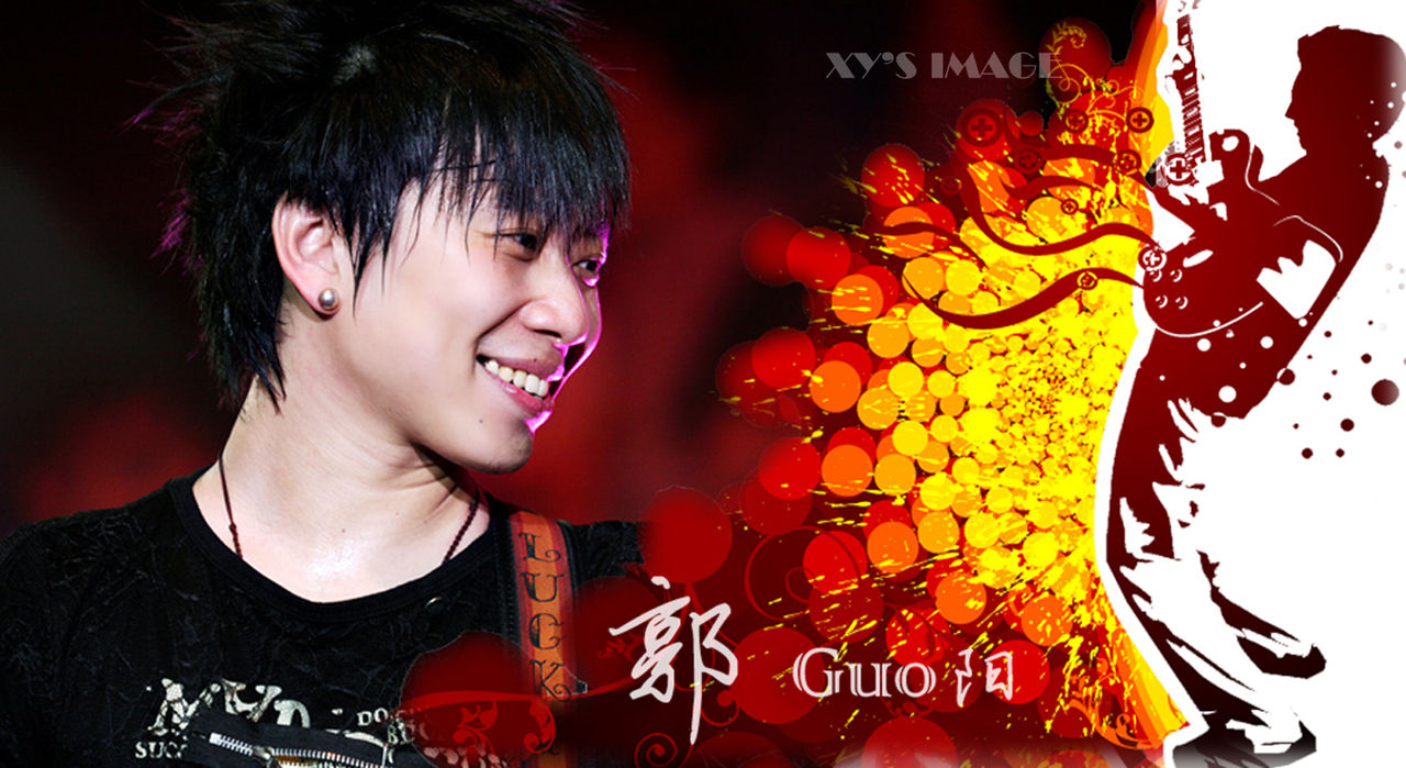 郭阳(花儿乐队贝斯手) 郭阳(花儿乐队贝斯手)