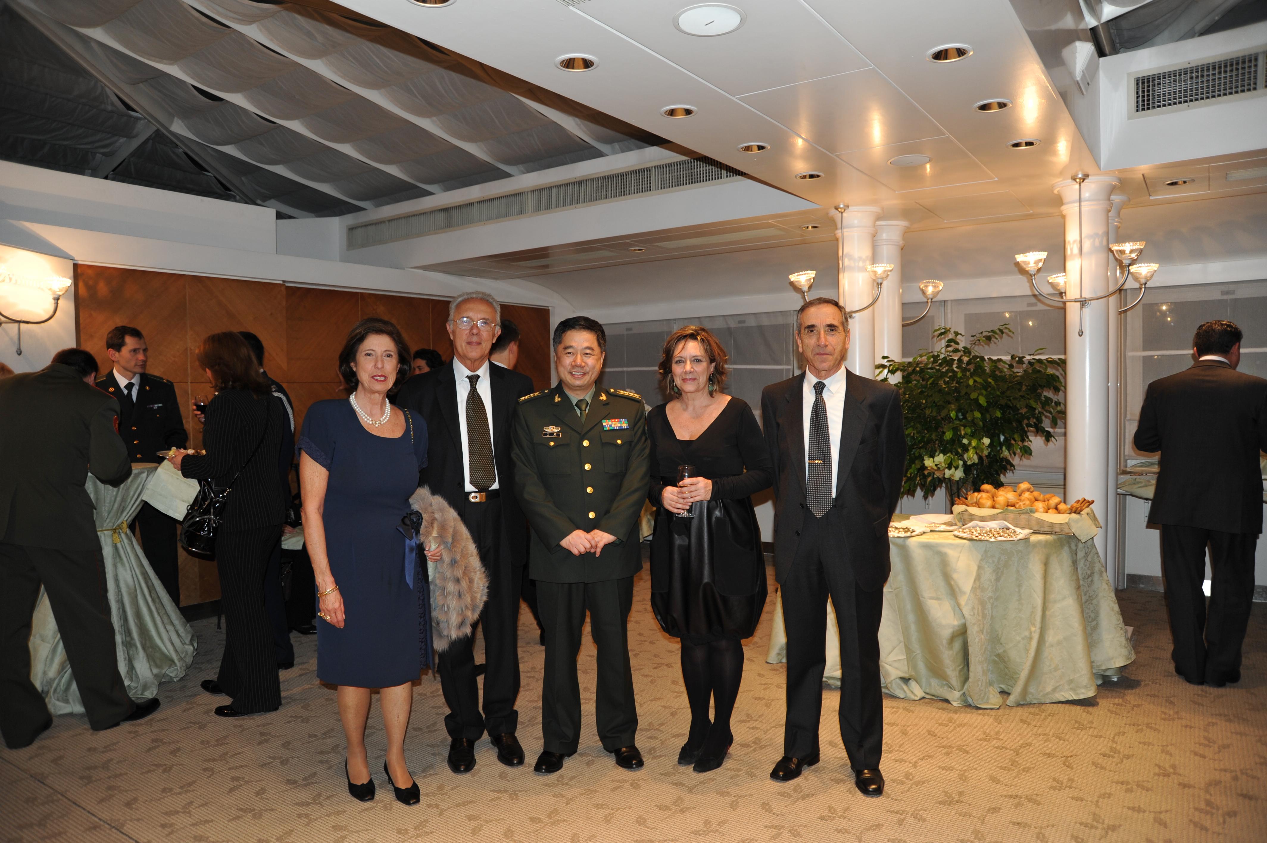 驻义大利使馆举行武官到任招待 驻义大利使馆举行武官到任招待