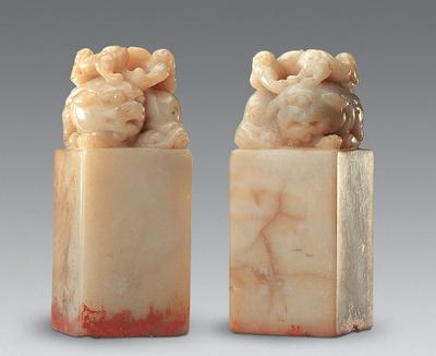伊秉绶刻狮钮寿山章 伊秉绶刻狮钮寿山章