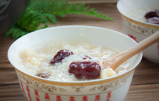 红枣桂圆粥 红枣桂圆粥