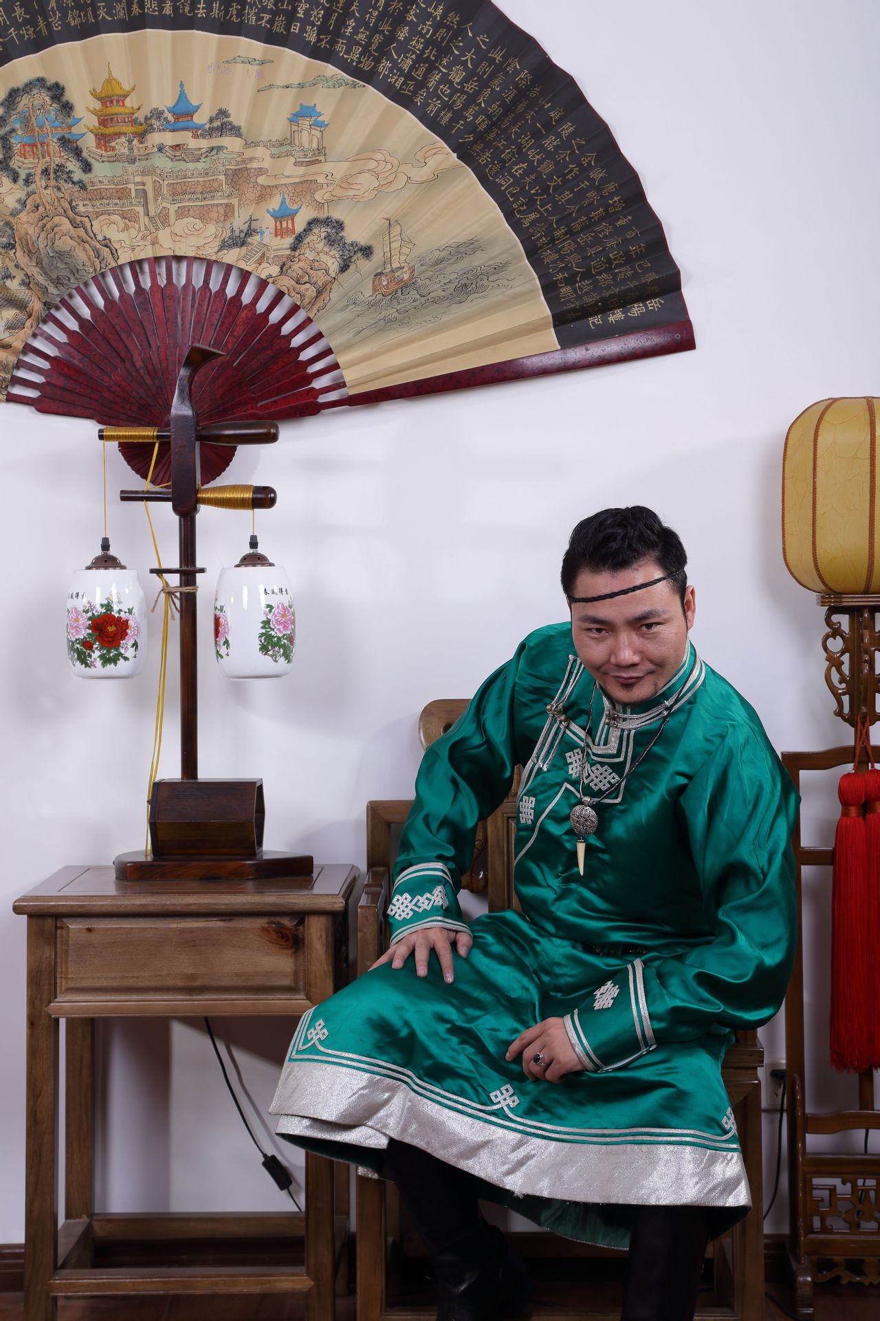 萨其拉(成吉思汗黄金家族后裔) 萨其拉(成吉思汗黄金家族后裔)