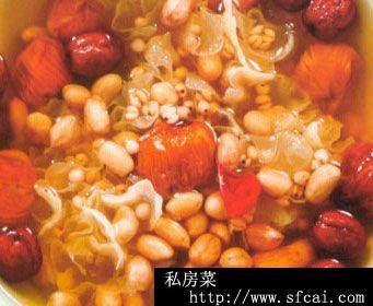 雪耳花生仁汤 雪耳花生仁汤