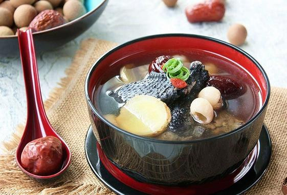 参芪乌鸡汤 参芪乌鸡汤