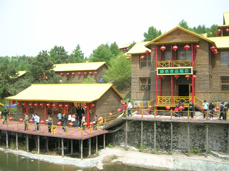 龙泉山庄度假村 龙泉山庄度假村