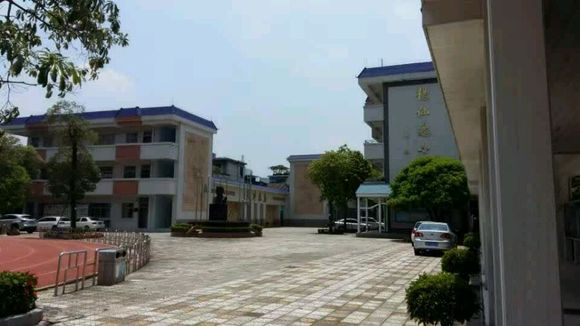 杨仙逸国小 杨仙逸国小