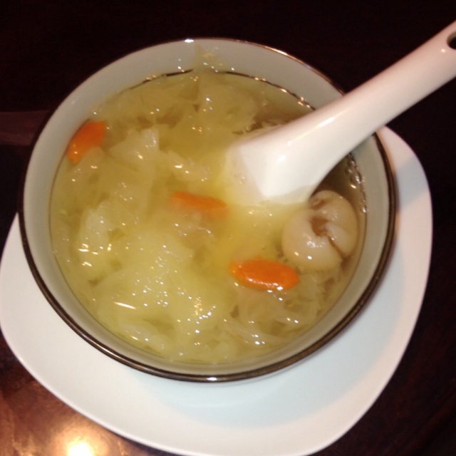 银耳莲子桂圆枸杞汤 银耳莲子桂圆枸杞汤